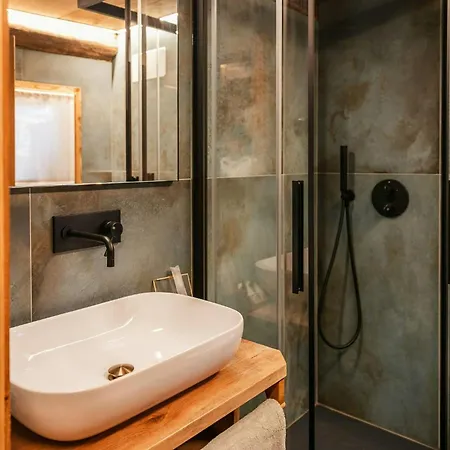 Walser With Rock And Monte Rosa Views Tatil Evi Alagna Valsesia