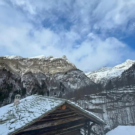 Tatil Evi Walser With Rock And Monte Rosa Views *